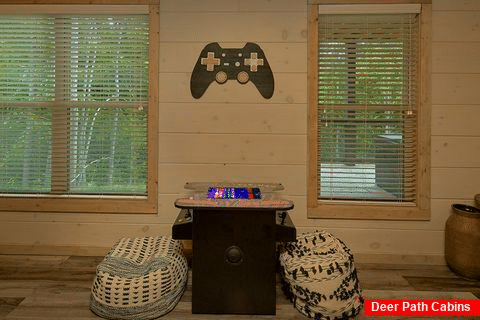 3 bedroom Cabin game room with Arcade Game - A Peaceful Haven