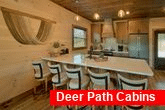 4 bedroom luxury cabin with full kitchen
