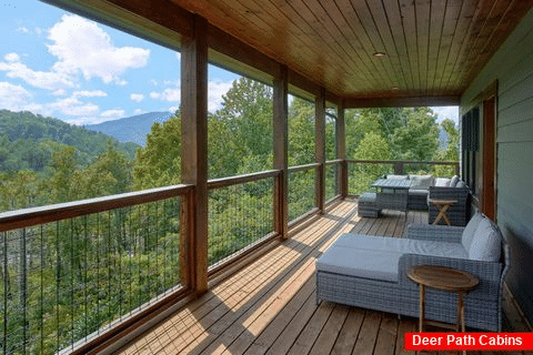 Luxury cabin overlooking Gatlinburg - Gatlinburg Views