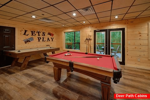 5 bedroom cabin with Pool Table Game Room - A Mountain Paradise