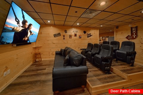 Theater Room in 5 bedroom luxury cabin - A Mountain Paradise