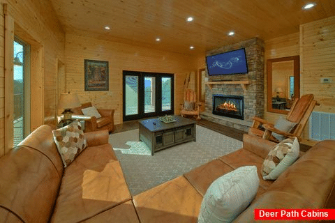 Luxury 3 Bedroom Cabin with WiFi - A Smoky Mountain Dream