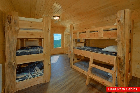 3 Bedroom Cabin with Triple Bunk Beds - A Smoky Mountain Dream
