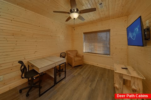 3 Bedroom Cabin with Office Space - A Smoky Mountain Dream