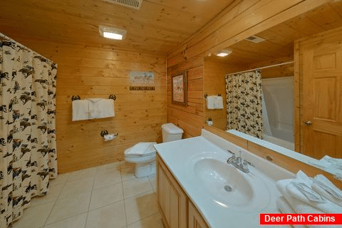 5 Bedroom 5 Bath Cabin Sleeps 14 Near Dollywood - Cowboy Up #2