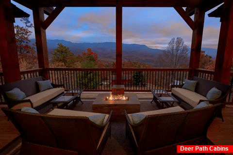 Featured Property Photo - LeConte Views