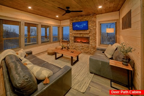 Gatlinburg cabin with fireplace in living room - Gatlinburg Splash