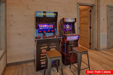 Arcade Games in 2 bedroom luxury cabin - Gatlinburg Splash