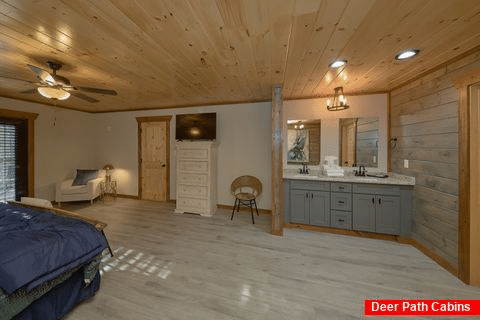Master Bedroom with private bath in cabin rental - Could Not Ask For More