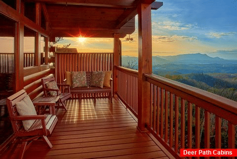 2 bedroom cabin with view of Dollywood - Chocolate Moose