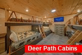 Luxury 5 bedroom cabin with Queen Bunk Beds 