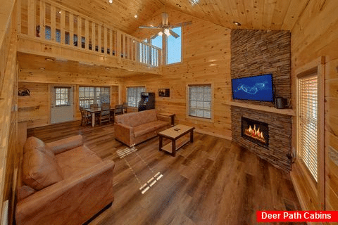 2 Bedroom Cabin with Fireplace and WiFi - Tennessee Dreamin