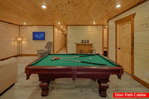 Luxurious 5 bedroom cabin with pool table - Got It All Y'all