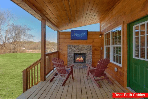 2 Bedroom Cabin with Outdoor Fireplace and TV - Tennessee Dreamin