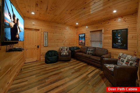 4 Bedroom near Pigeon Forge with Theater Room - A Bearadise Splash