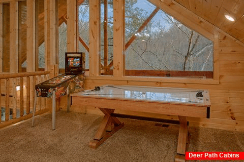 Luxury 4 Bedroom Cabin with Air Hockey & Pinball - Bar Mountain III
