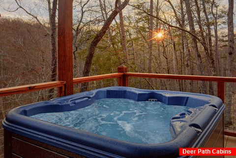 Semi Private 4 Bedroom Cabin with Hot Tub - Bar Mountain III