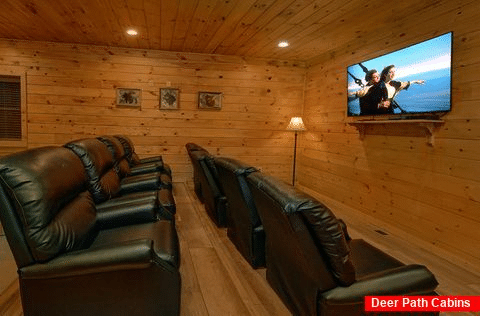 3 Bedroom Cabin with Theater Room Sleeps 10 - Smoky Vista Lodge