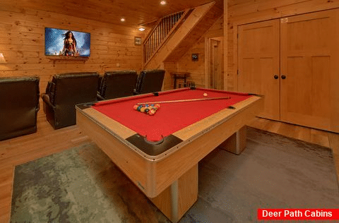 Large Game Room with Pool Table 3 Bedroom - Smoky Vista Lodge