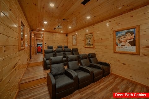 Pigeon Forge Cabin with Theater Room - Cubbs Dream