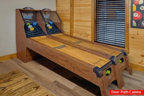 Game Room with Pool Table and Arcade Game - Luxury Mountain Hideaway