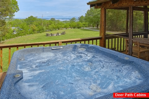 Hot Tub with Mountain and Lake View 3 Bedroom - On Mountain Time