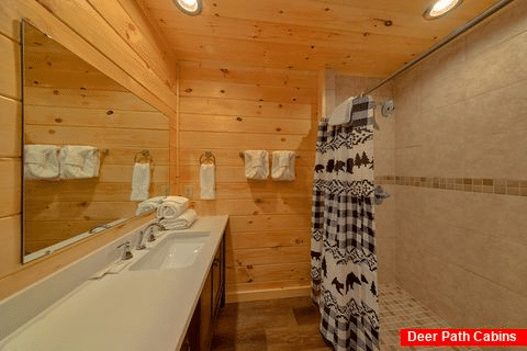 Master Bathroom with Shower Sleeps 8 - Sunshine Vista