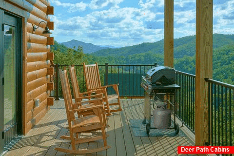 Large Cabin with Propane Grill Sleeps 12 - A Smoky Mountain Dream