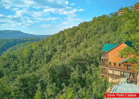 Large Luxury 3 Bedroom Cabin in Smoky Mountains - A Smoky Mountain Dream