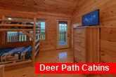 4 bedroom cabin with bunk beds and mountain view
