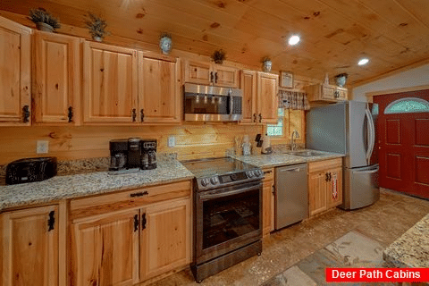 Gatlinburg Cabin with Fully Equipped Kitchen - Bar Mountain IV