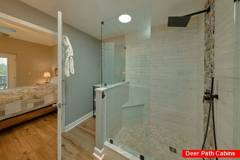 Luxurious Master Bath in 2 bedroom condo rental - Mountain View 2504
