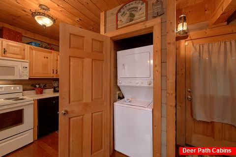 1 Bedroom Cabin with Washer and Dryer - Merry Weather