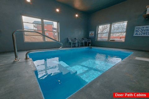 Premium 2 bedroom pool cabin with hot tub - Bandit Lodge