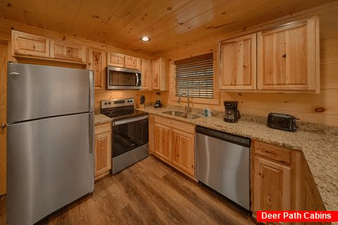 2 Bedroom Cabin with Fully Equipped Kitchen - Makin' Memories