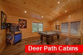 Luxury 2 Bedroom Cabin with Pool Table & Arcade