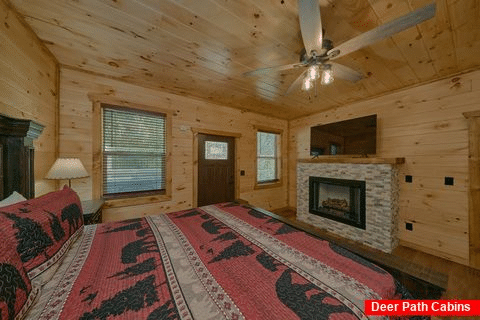 Spacious King Bedroom with Fireplace & Cable TV - Downtown Gatlinburg Hideaway
