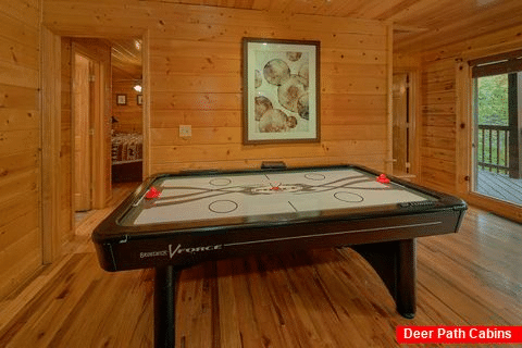 4 Bedroom Game Room Pool Table Air Hockey Arcade - Grand Getaway Cabin