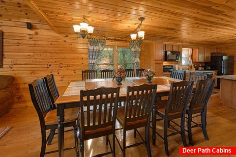 Spacious Dining Room in 5 bedroom cabin - A Perfect Stay