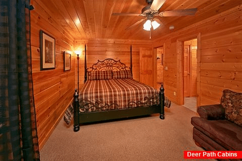 Cabin with King bed suite and sleeper sofa - Great Aspirations