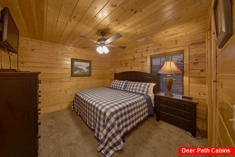 8 bedroom cabin with game room - Great Aspirations