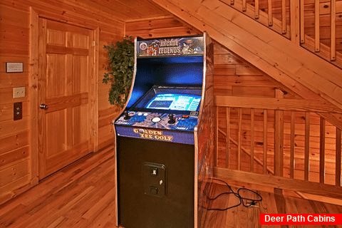 8 Bedroom Cabin with multi game arcade - Great Aspirations