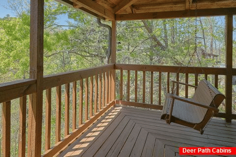 Rustic 1 Bedroom Cabin with Views near Dollywood - Serenity Ridge