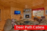 1 Bedroom Cabin with a Spacious Living Room