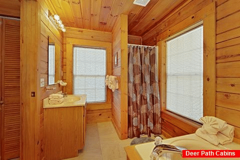 Pigeon Forge Cabin with Walk-in Shower - A Smoky Hideaway