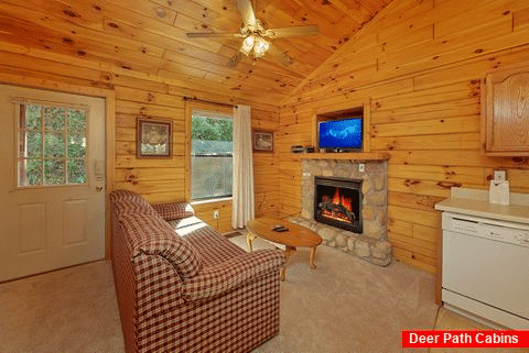 1 Bedroom Cabin with Furnished Living Room - A Romantic Retreat