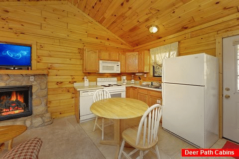 Fully Equipped Kitchen with Dining Table - A Romantic Retreat