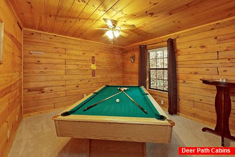 1 Bedroom Cabin with a Pool Table - A Peaceful Getaway