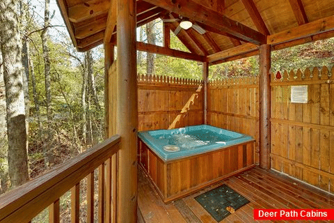 Pigeon Forge Cabin with Private Outdoor Hot Tub - A Romantic Retreat