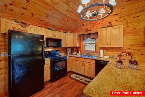 Honey Moon Cabin with Fully Equipped Kitchen - Whispering Pond